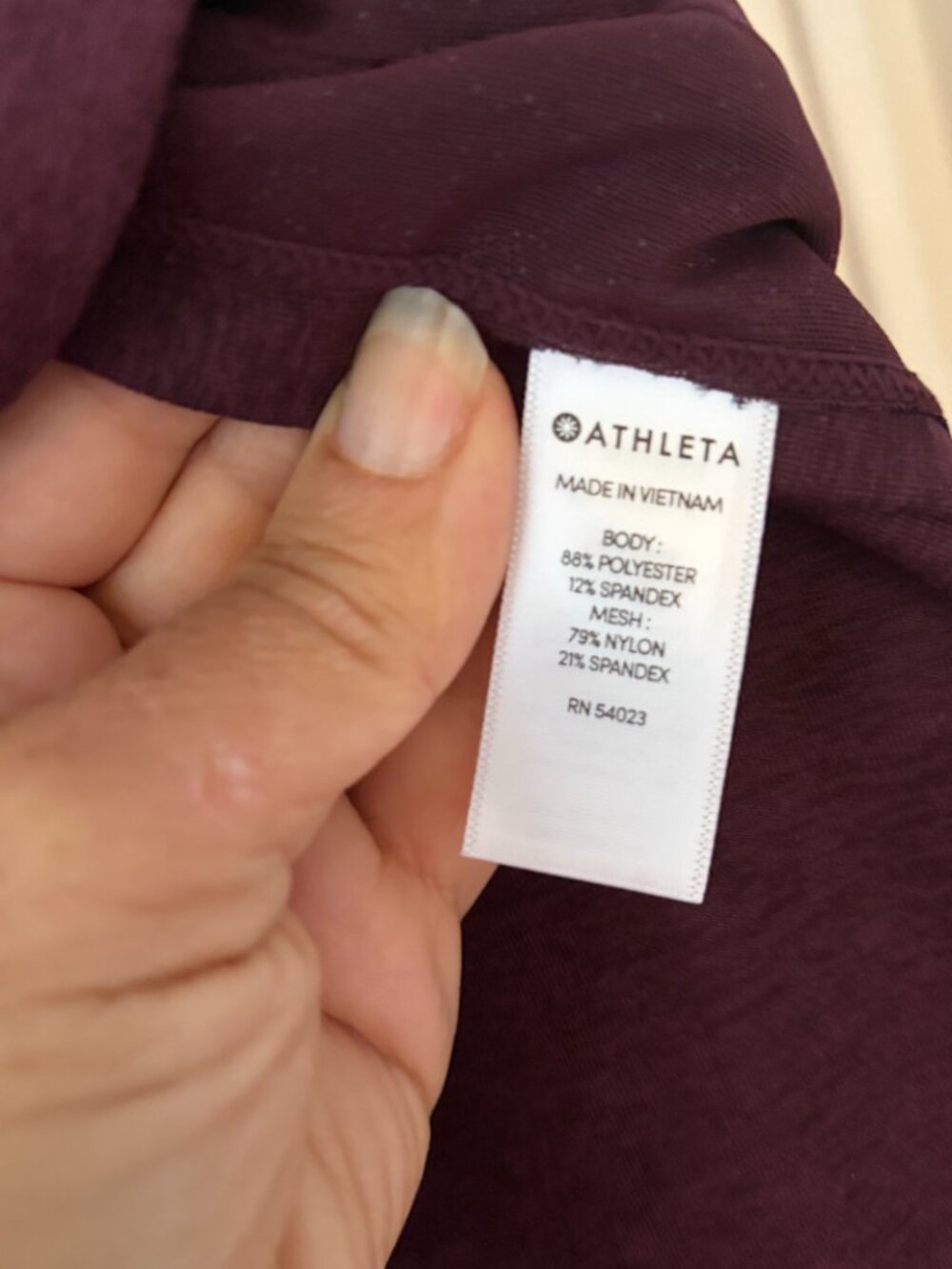 Athleta Uptempo Hoodie Burgundy Size Medium- Lightweight - Picture 5 of 7